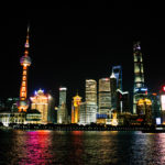 Panorama Szanghaju w nocy